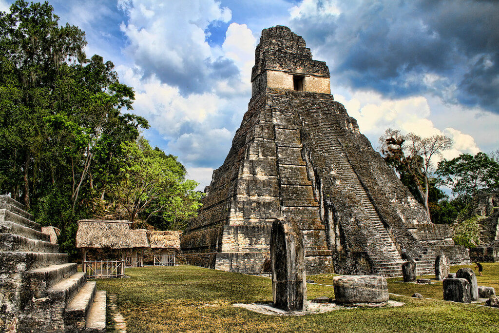 El "Templo del Gran Jaguar" o "Templo I".