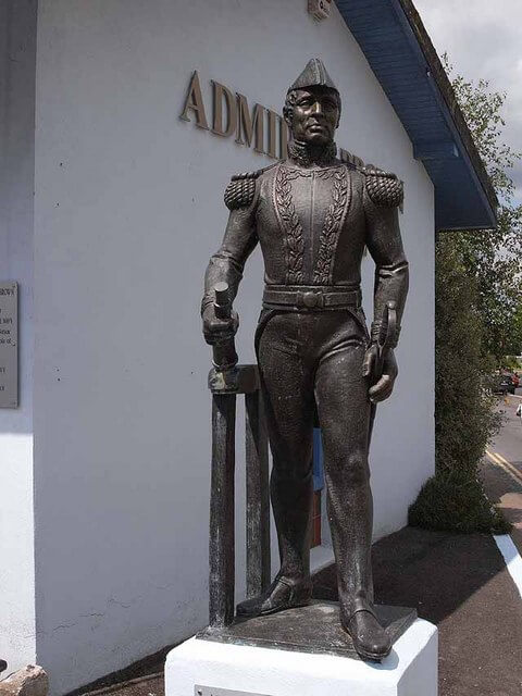 Estatua del Almirante Guillermo Brown