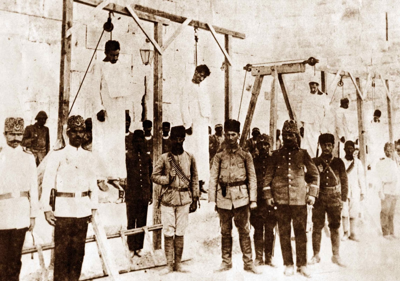 Ejecución de armenios en la horca durante el Genocidio.